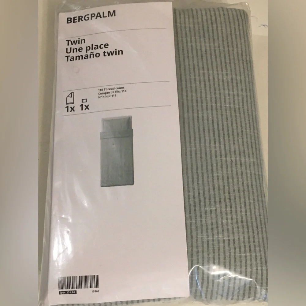NWT 100% Cotton duvet cover and pillowcase.
